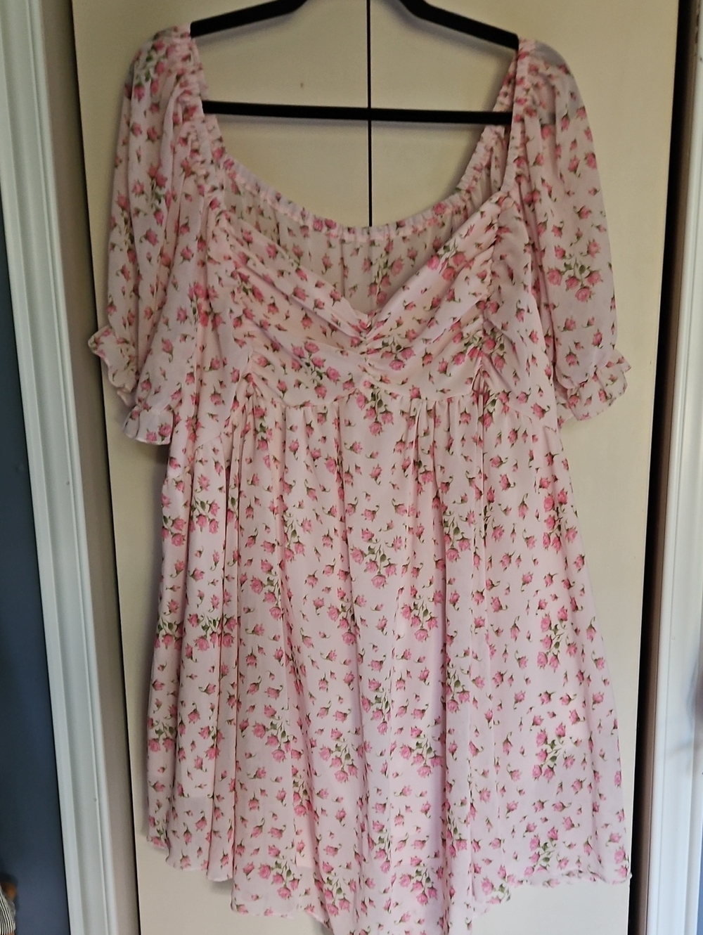 Pink Floral Midi Dress with Puff Sleeves Ptp 24 L 37